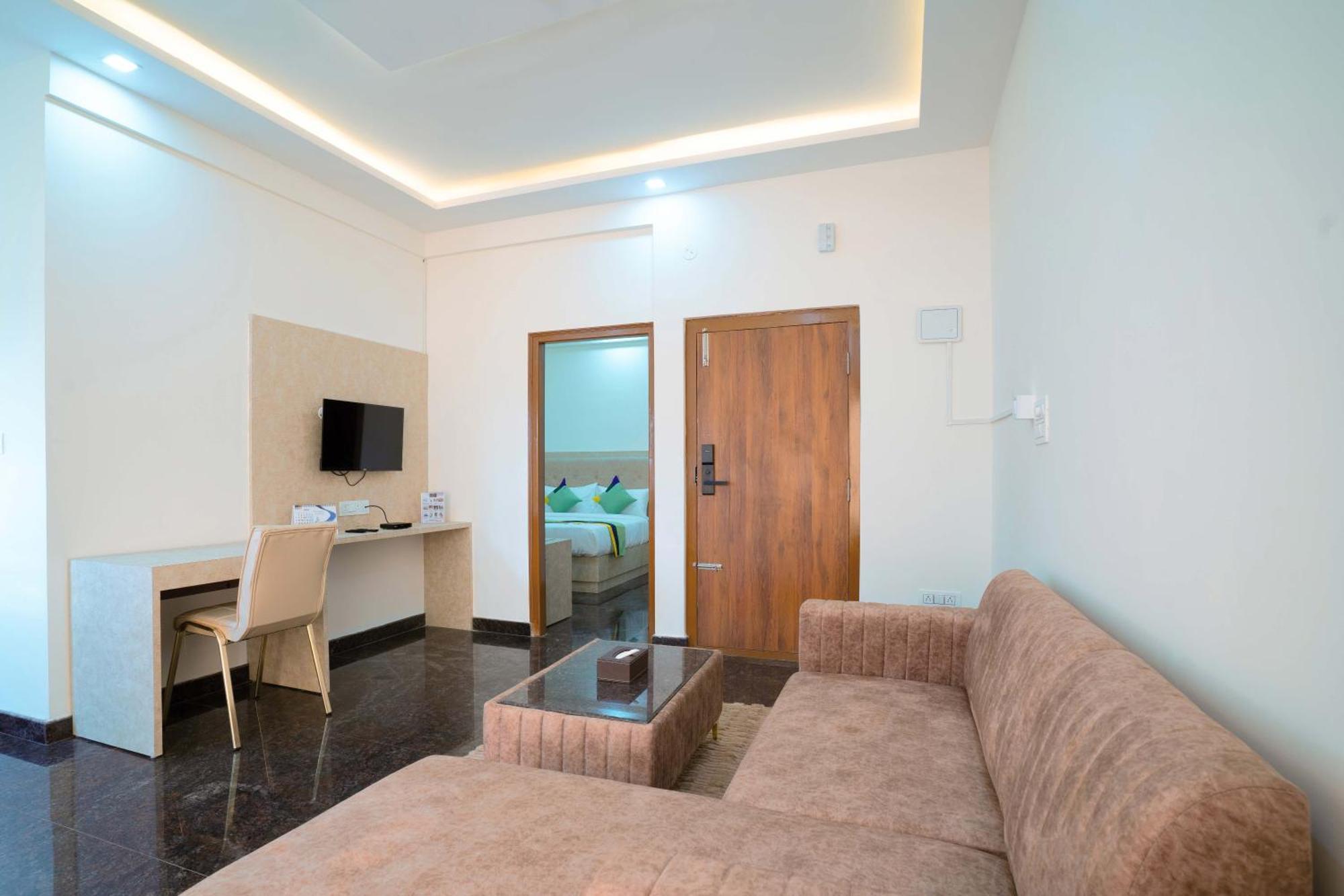 Treebo Galaxy Kings Suites, Hebbal Bangalore Extérieur photo